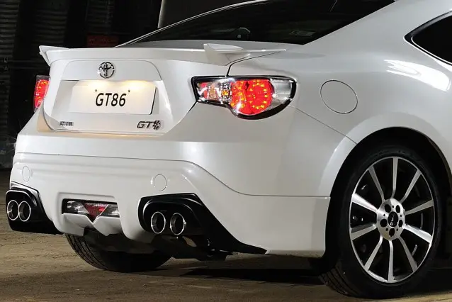 2015 Toyota GT 86 Coupe wheel