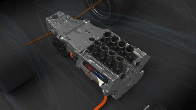 2015 Nissan GT-R vs Toyota TS040 Hybrid engine Toyota