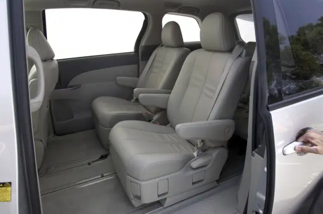 2015 Toyota Tarago rear seats