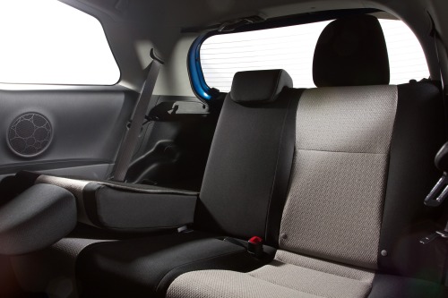 Toyota Auris Hatchback 2014 seats