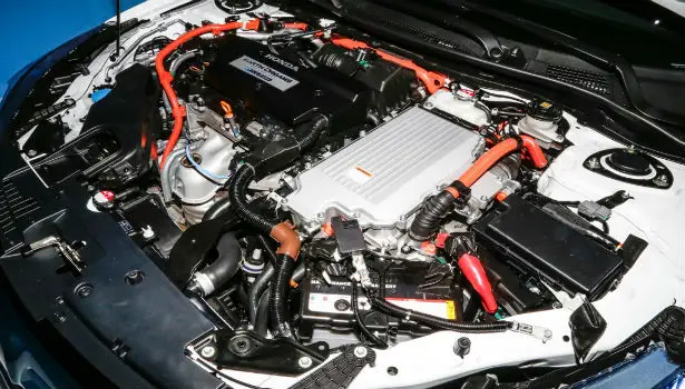 2015 Honda Accord vs Toyota Camry honda engine