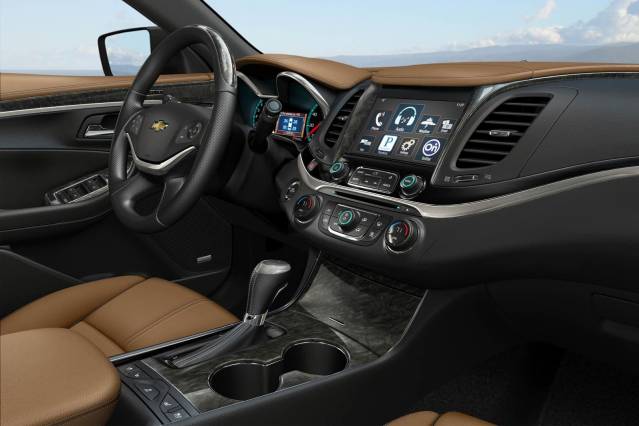 2015 Toyota Avalon vs. 2015 Chevrolet Impala inside iapala