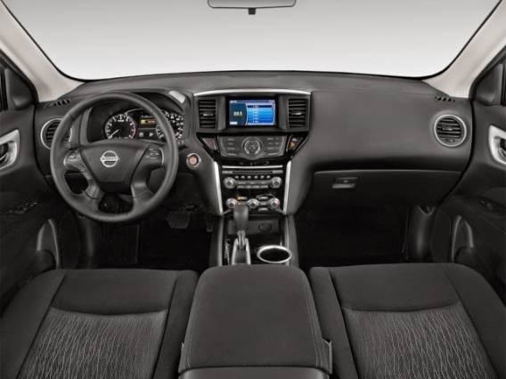 2015 Nissan Pathfinder vs. 2015 Toyota Highlander