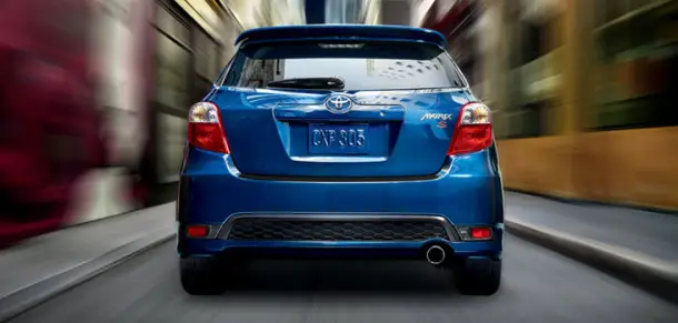 2017-toyota-matrix-back