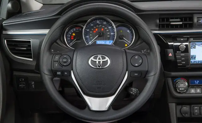 2014 Toyota Corolla vs 2014 Dodge Dart steering wheel of Corolla