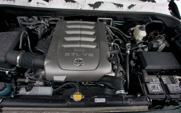 2014 Toyota Sequoia SUV engine