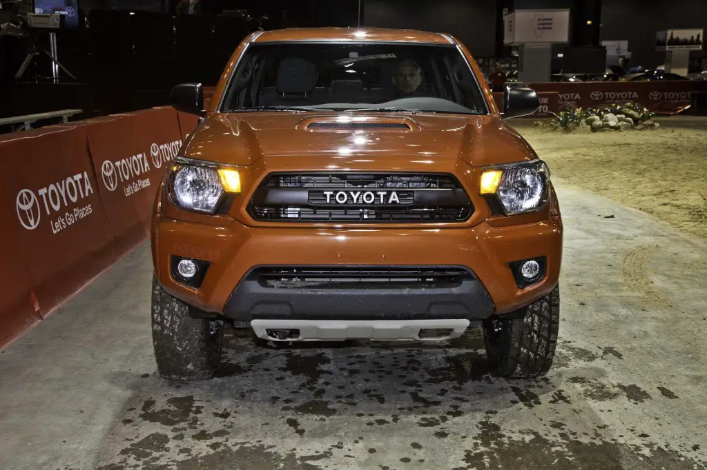 2015 Toyota Tacoma TRD Pro front grill