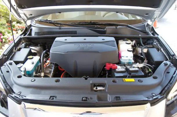 2014 Toyota RAV4 2.2 D-CAT engine