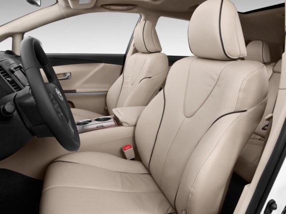 2014 Toyota Venza Limited V6 interior