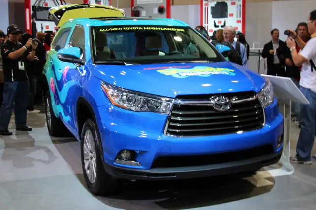 2014 Toyota Highlander Spongebob Squarepants front grill