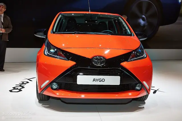 2014 Toyota Aygo front grill