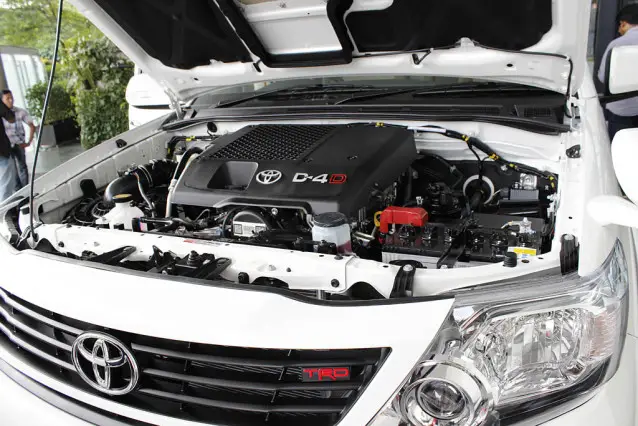 2015 Toyota Fortuner SUV engine