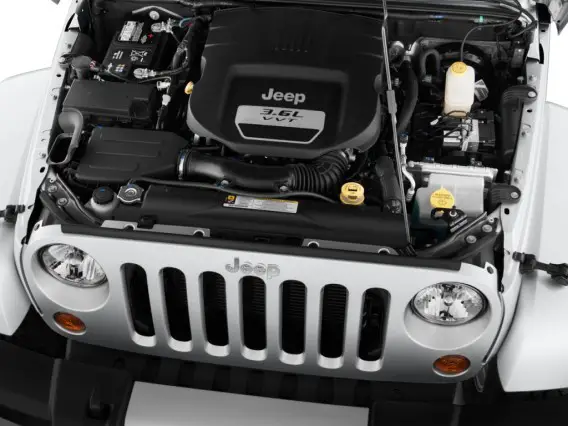 2014 Jeep Wrangler Unlimited vs Toyota 4Runner TRD Pro engine