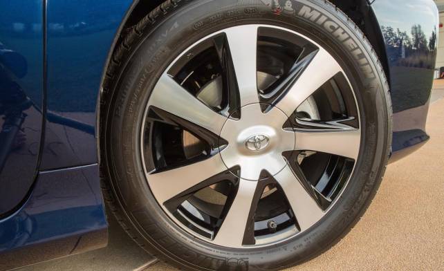 2016 Toyota Mirai wheel