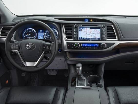 2015 Ford Ranger vs. 2015 Toyota Hilux  interior hilux