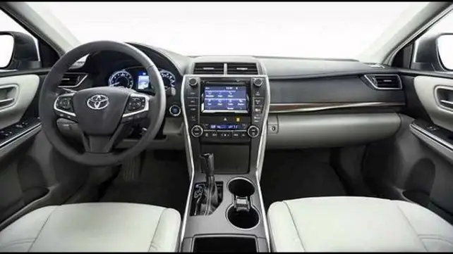 Toyota Camry 2017 interior