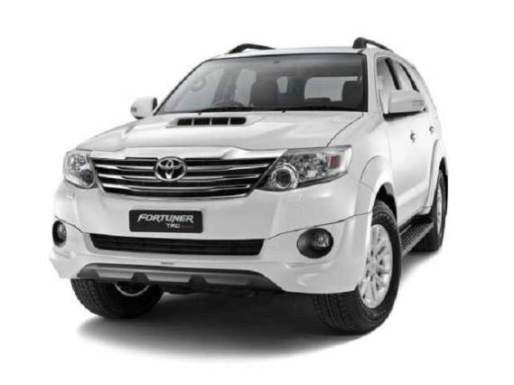 Toyota Fortuner 2017 front