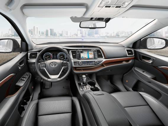 2017-toyota-highlander-interior