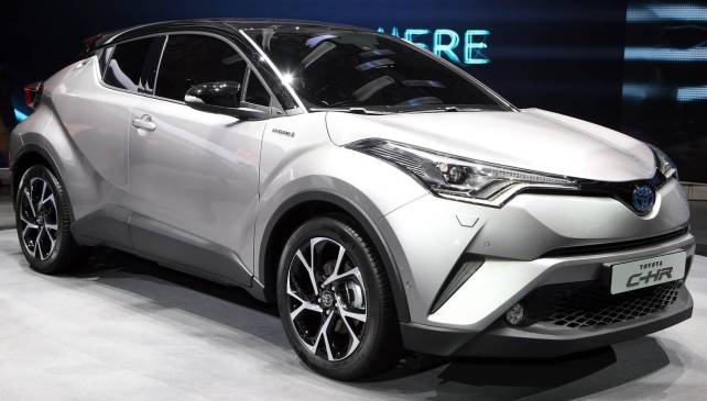 toyota-c-hr-2018-front