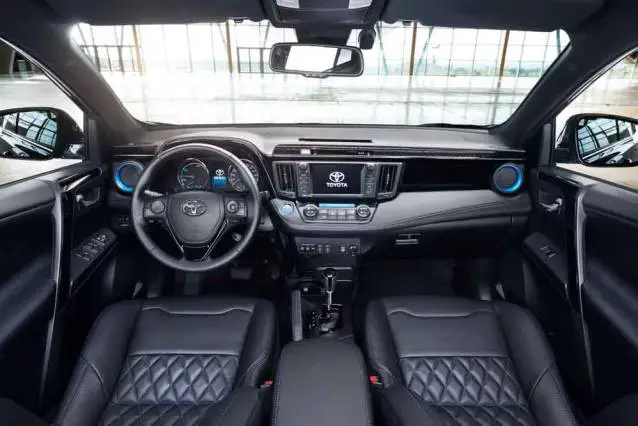 toyota-c-hr-2018-interior