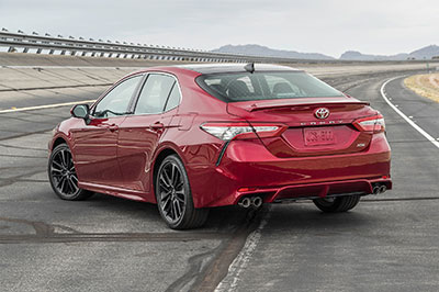 2018-Toyota-Camry-back